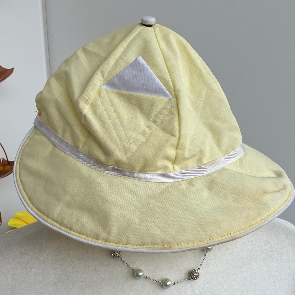Vintage 70s 80s Safari Pastel Yellow Small Brim Bucket Hat with White Pocket